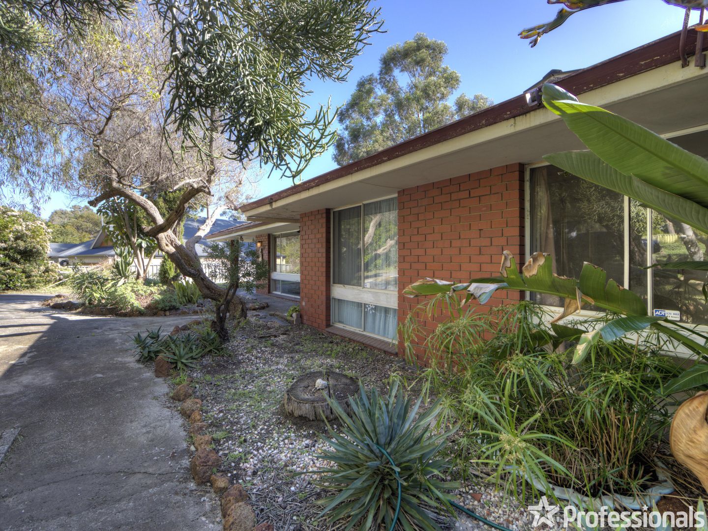 232 Kalamunda Road, Maida Vale WA 6057, Image 1