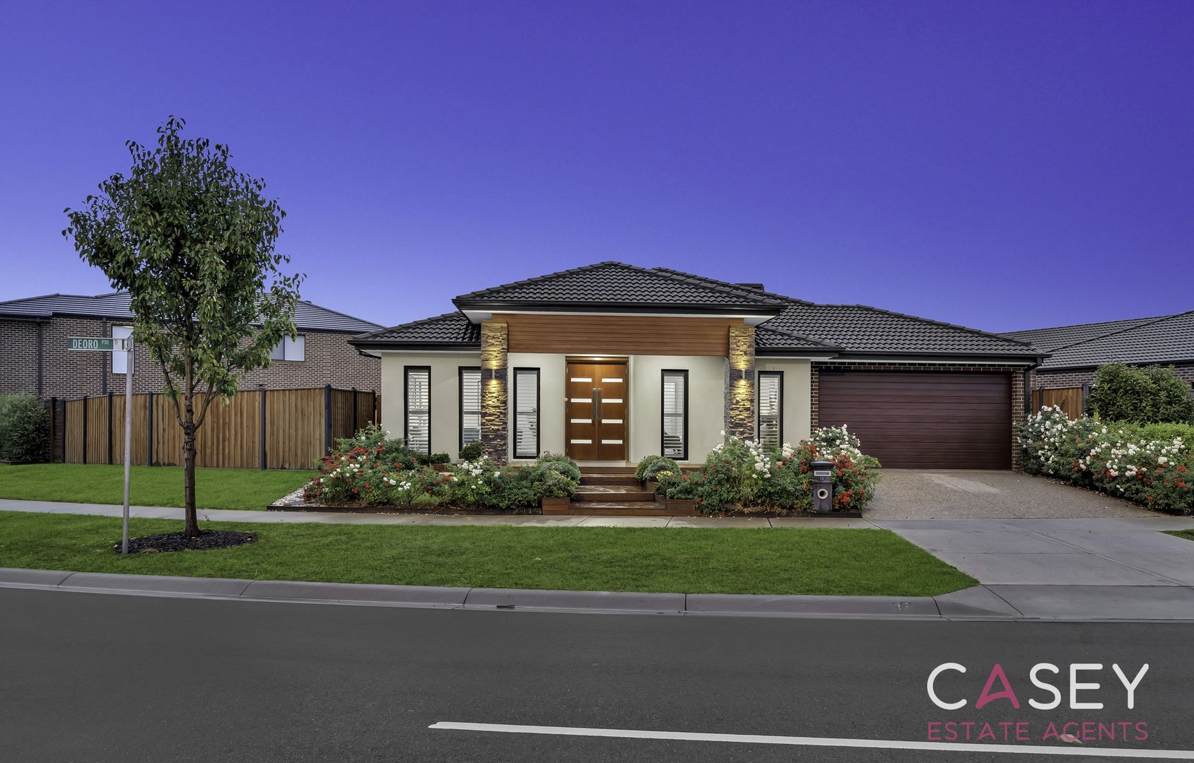 13 Deoro Parade, Clyde North VIC 3978, Image 2