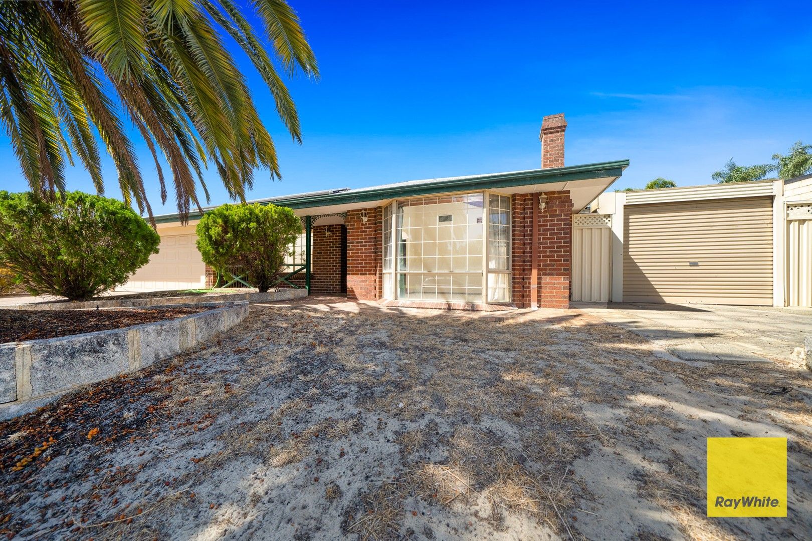 House in 8 Peak View, BALLAJURA WA, 6066