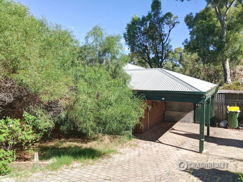 4 bedrooms House in 9 Conigrave Road YANGEBUP WA, 6164