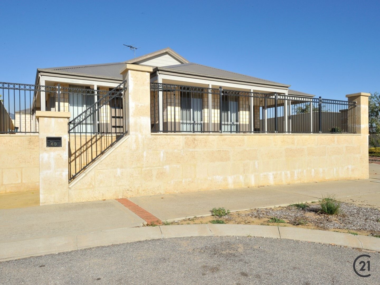 4 bedrooms House in 40 Cawana Parkway LAKELANDS WA, 6180