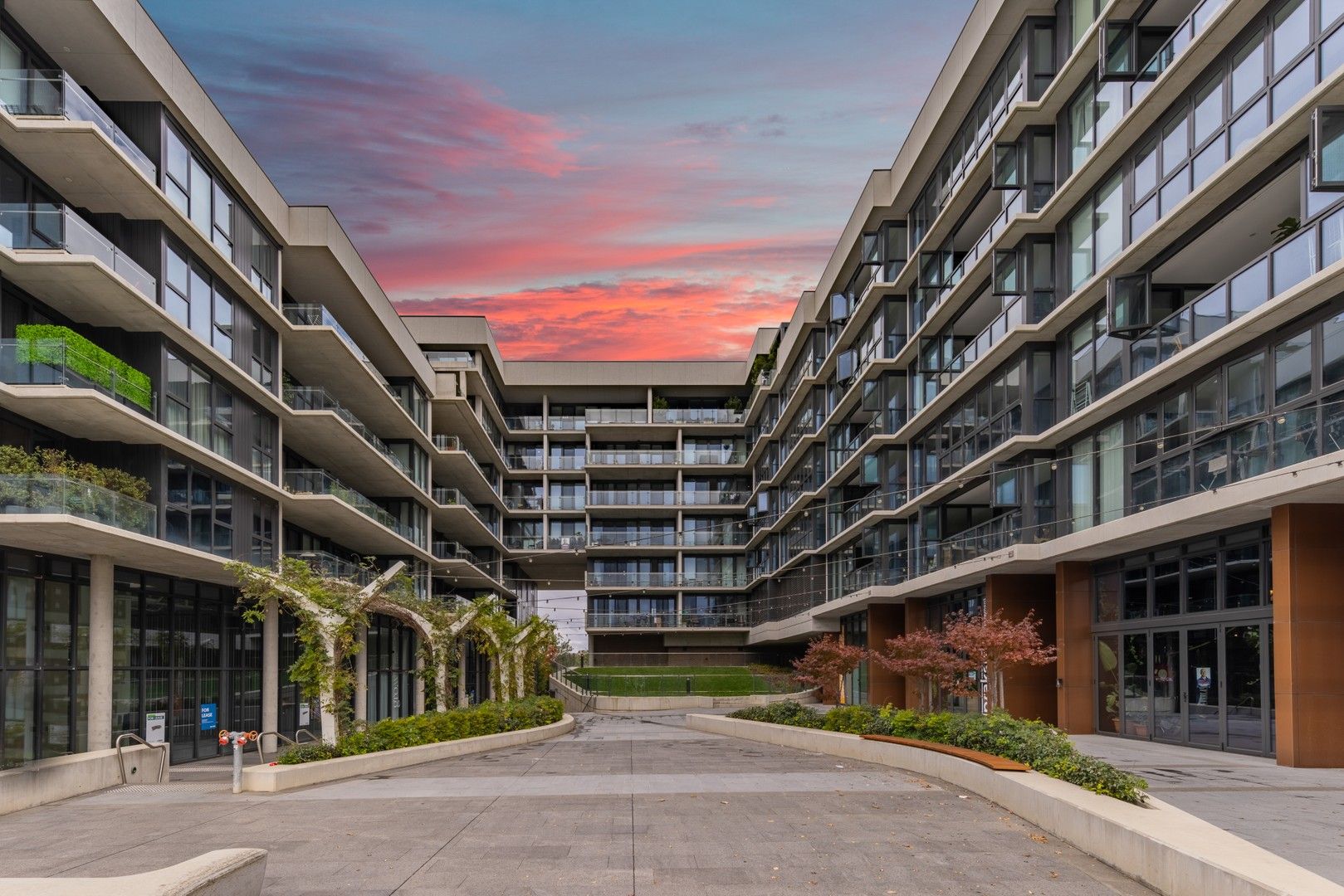 1 bedrooms Apartment / Unit / Flat in 424/1 Kalma Way CAMPBELL ACT, 2612