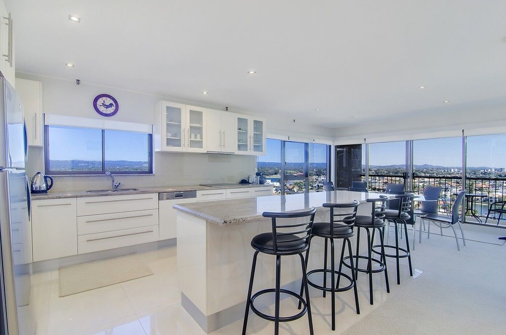 62/8 Admiralty Drive, Surfers Paradise QLD 4217, Image 1