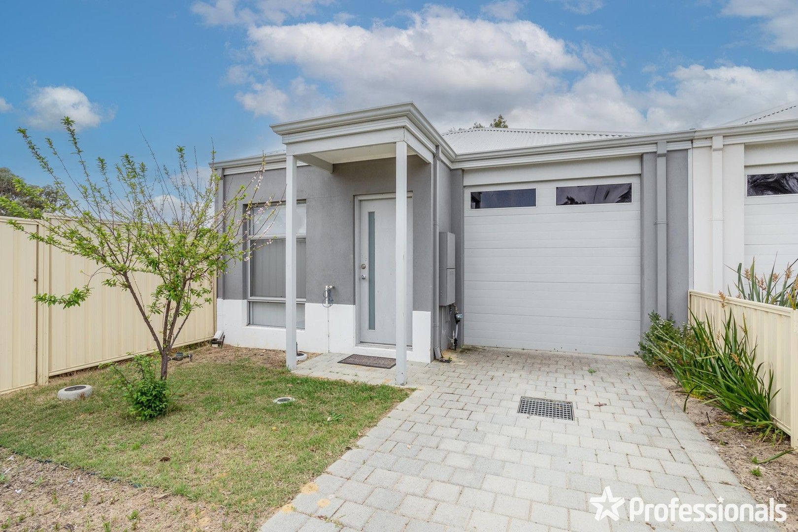 15 Yarran Street, Armadale WA 6112, Image 0