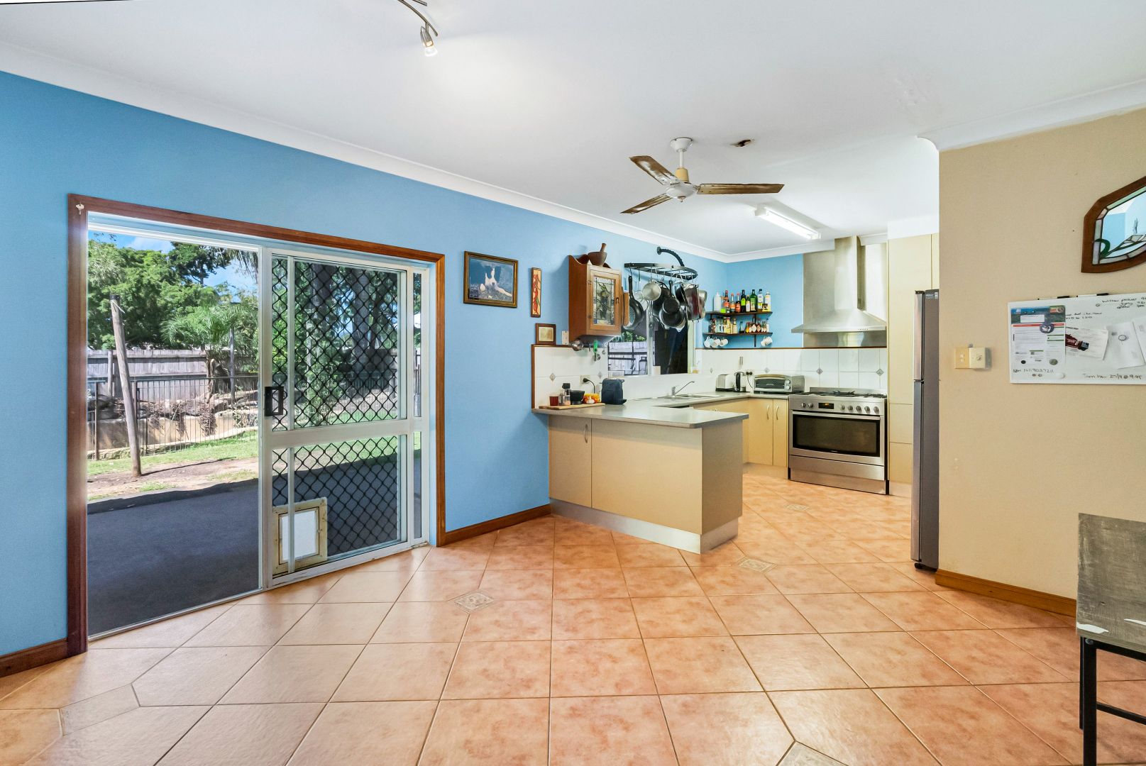 63 Ravizza Drive, Edmonton QLD 4869, Image 2