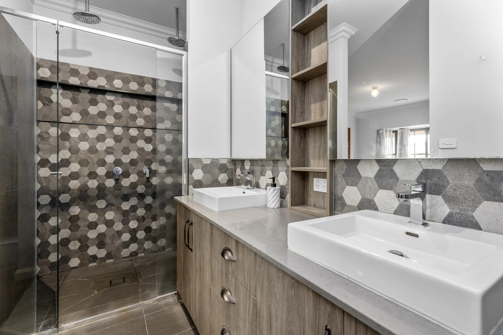 Additional image 8 of 9 Bonner Street, Lloyd NSW 2650