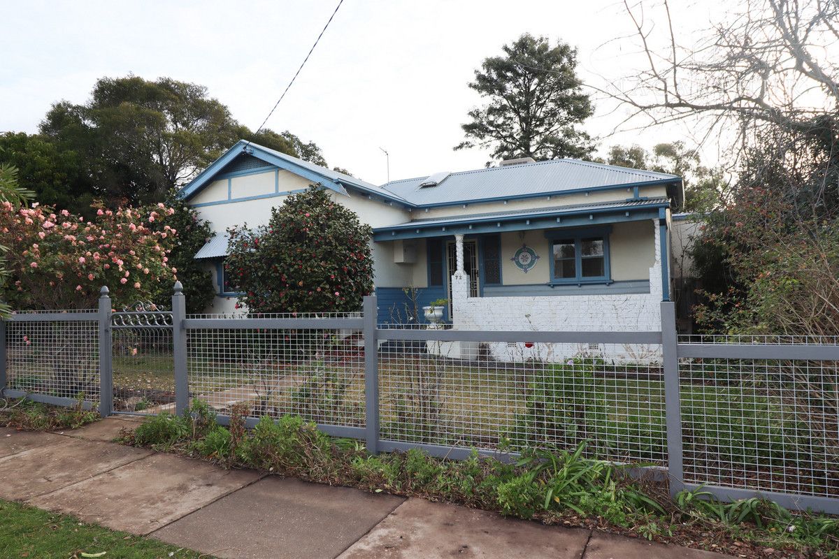 3 bedrooms House in 72 Bourke Street TURVEY PARK NSW, 2650