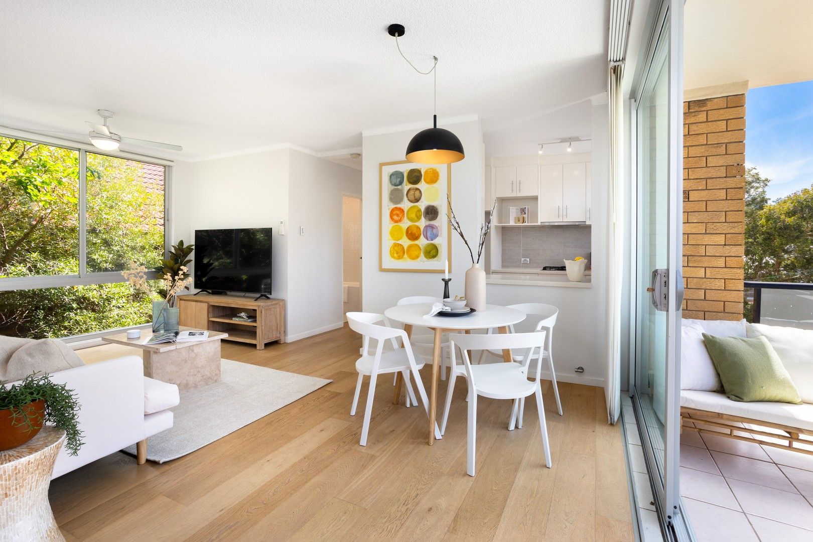 2 bedrooms Apartment / Unit / Flat in 4/24-26 Warners Avenue NORTH BONDI NSW, 2026