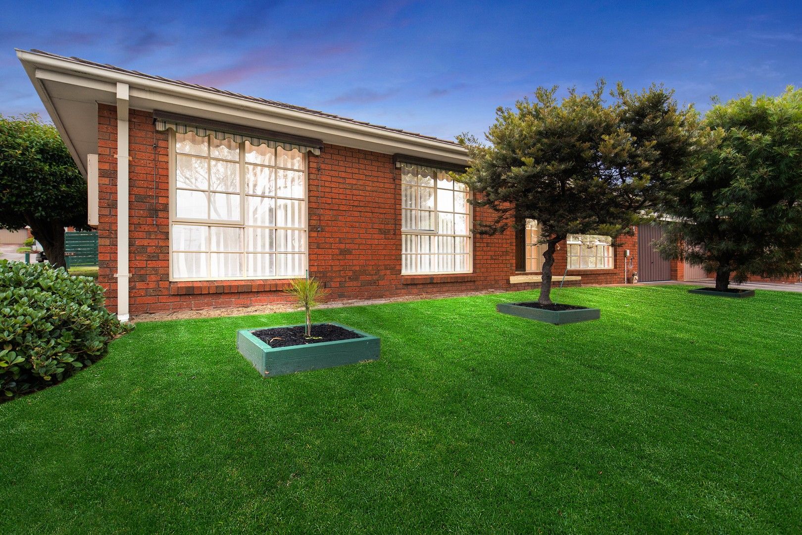 3 bedrooms Apartment / Unit / Flat in 1/311-317 Cranbourne Road FRANKSTON VIC, 3199