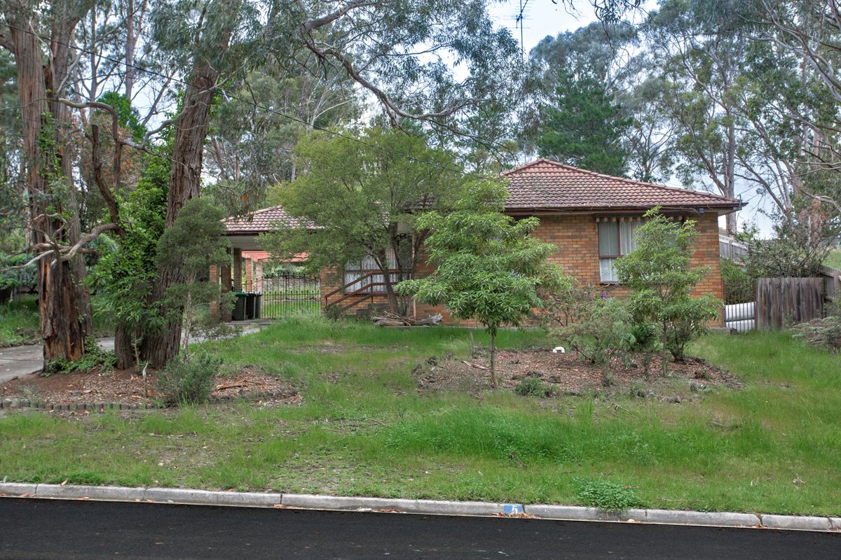 15 Mount Helen Avenue, Mount Helen VIC 3350, Image 0