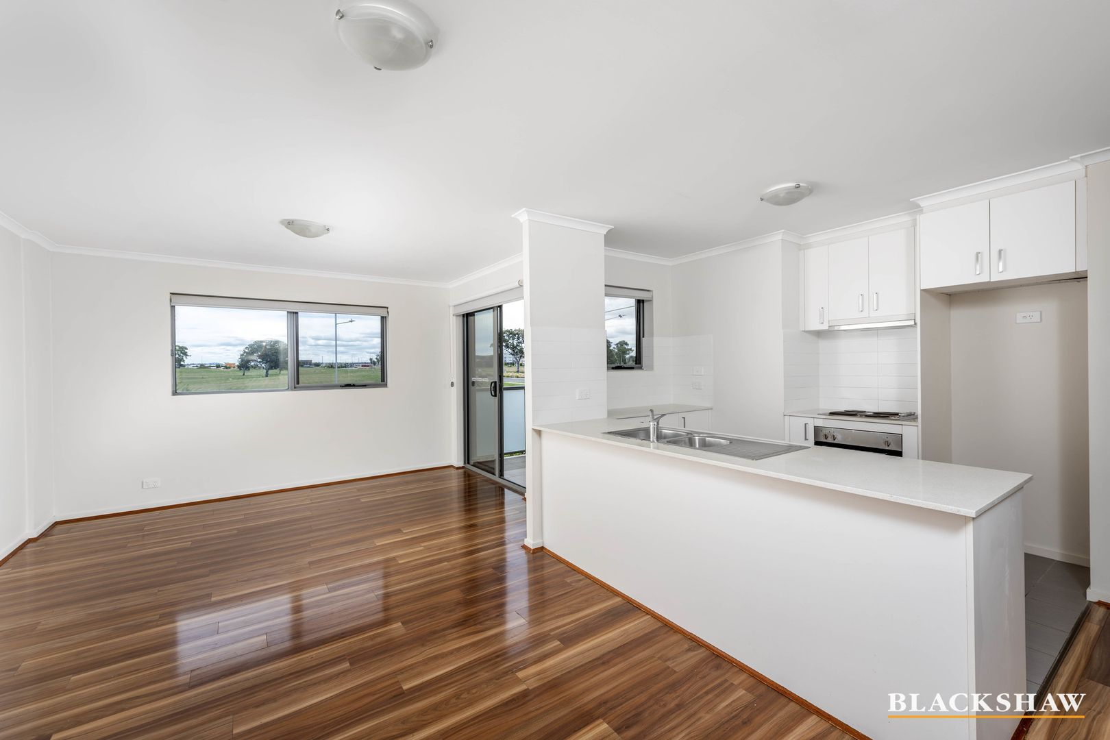 32/75 Elizabeth Jolley Crescent, Franklin ACT 2913, Image 1