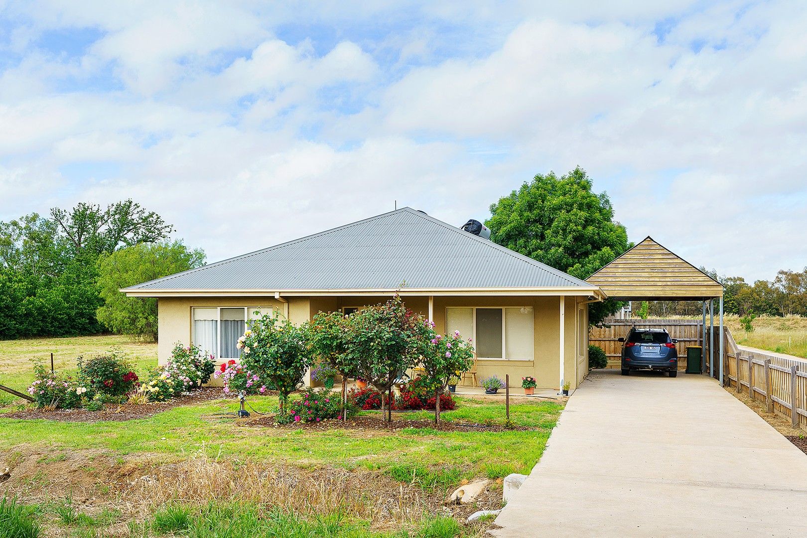 2 bedrooms Apartment / Unit / Flat in 18 Panmure Street NEWSTEAD VIC, 3462