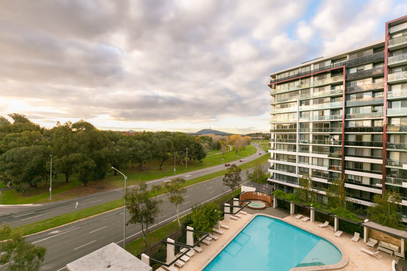 1 bedrooms Apartment / Unit / Flat in 303/7 Irving Street PHILLIP ACT, 2606