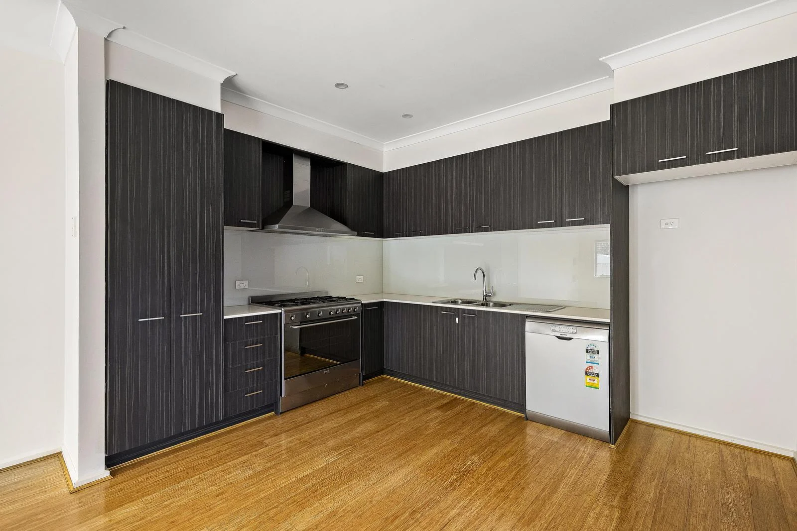 Additional image 5 of 3/41 Hillside Grove, Airport West VIC 3042