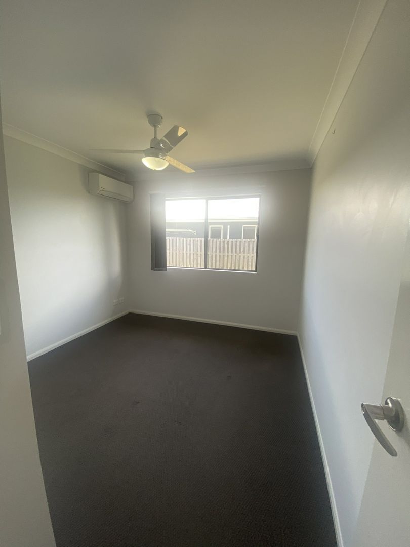 12 Hamilton Street, Bowen QLD 4805, Image 2