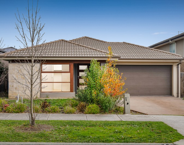 7 Hartland Drive, Cranbourne North VIC 3977