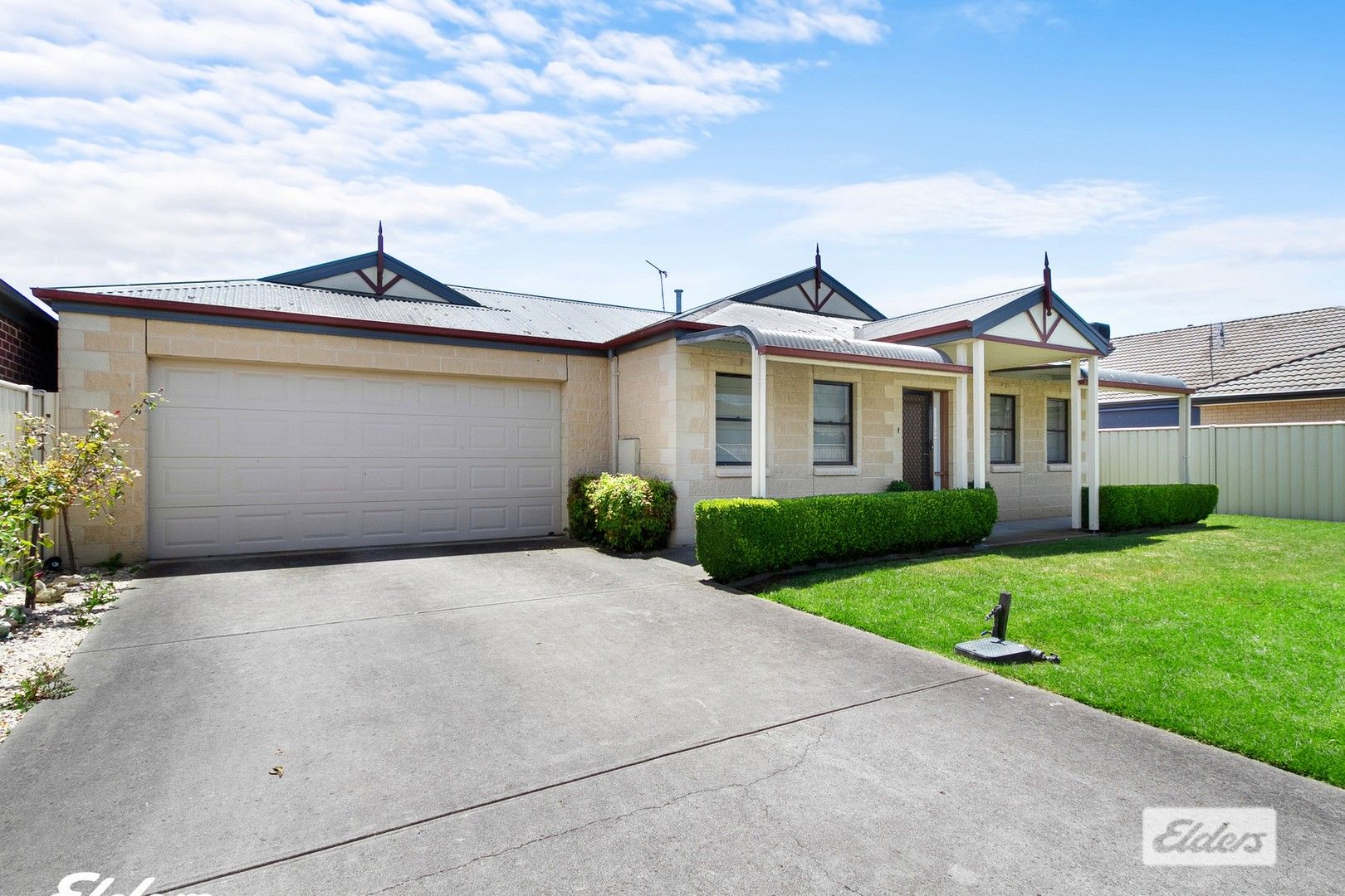 28 Speechley Court, Sale VIC 3850, Image 0