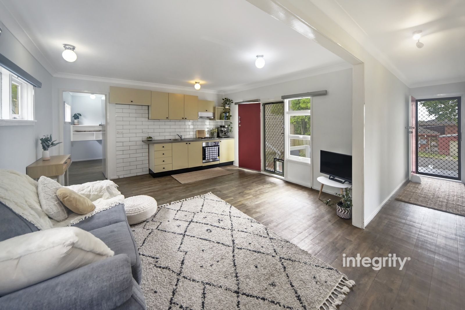 2/172 McKay Street, Nowra NSW 2541, Image 2