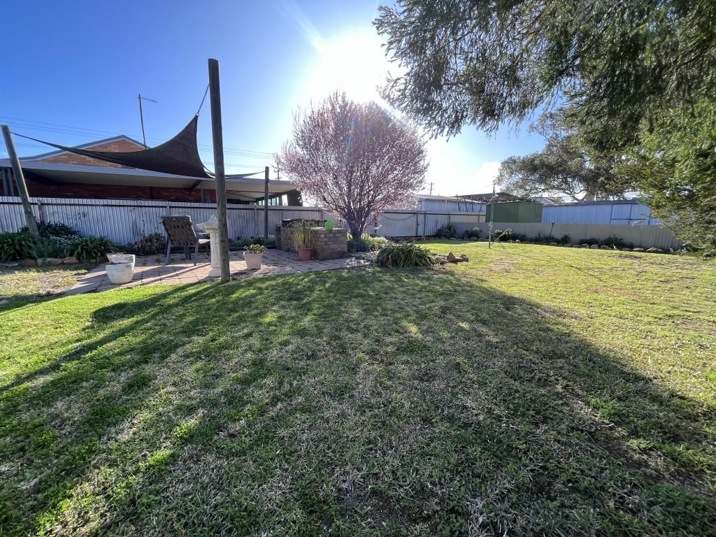 2/26 Hebden Street, Yanco NSW 2703, Image 2