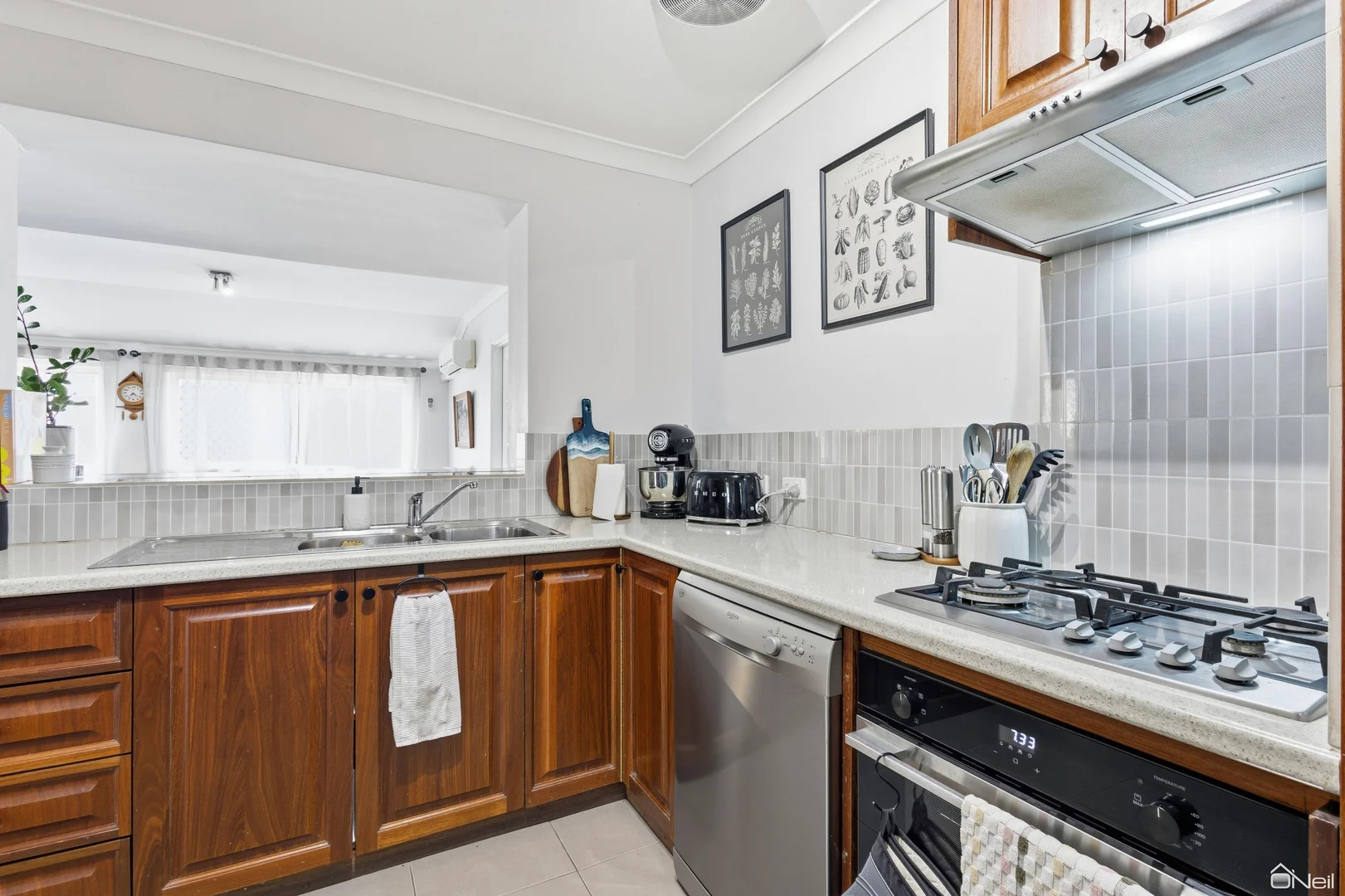 Additional image 16 of 3 Midhurst Street, Camillo WA 6111