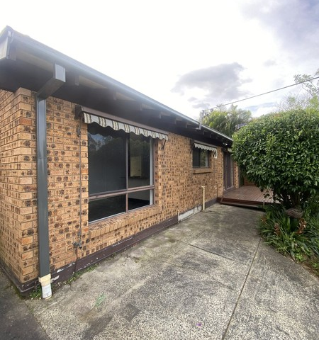 33 Pindarri Avenue, Berkeley Vale NSW 2261