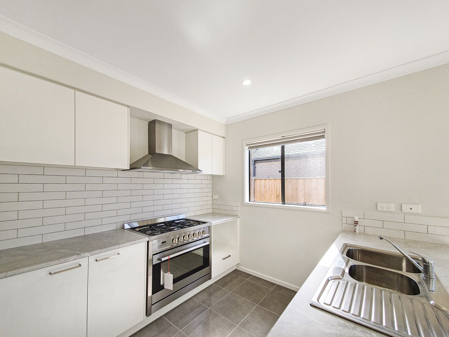 27 Edenhope Circuit, Armstrong Creek VIC 3217 House For Rent 520