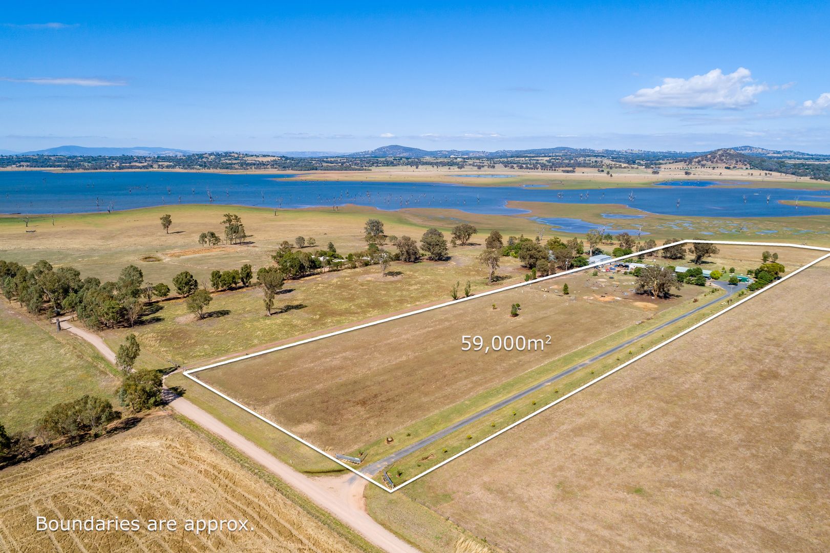 276 Kiley Road, Table Top NSW 2640, Image 2