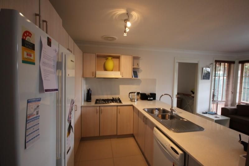 10/15-18 Dalton Place, Fairfield West NSW 2165, Image 2