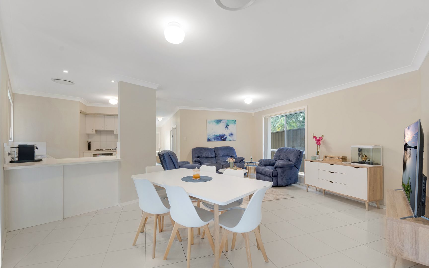 2A Mongon Place, St Helens Park NSW 2560, Image 2