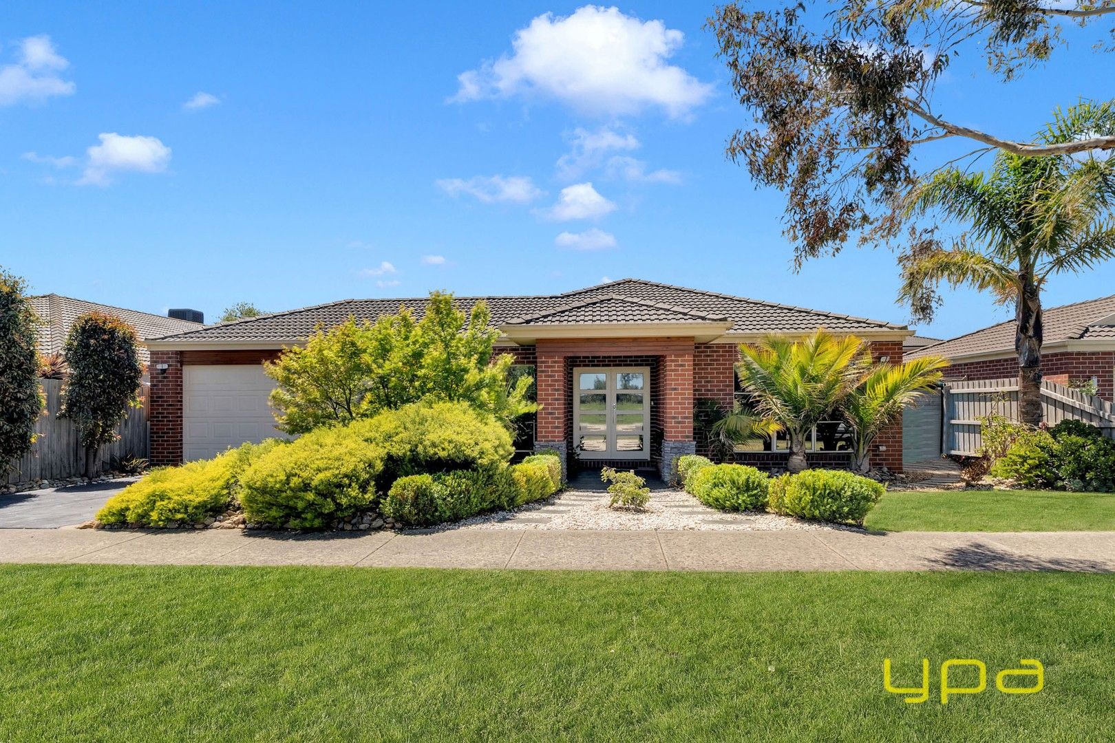 4 bedrooms House in 52 Ferndown Drive CRANBOURNE VIC, 3977
