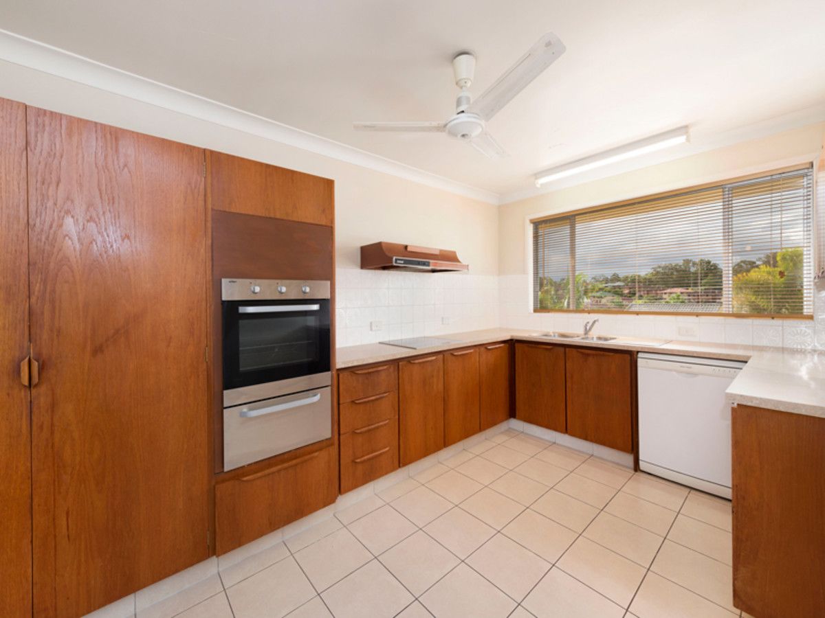 13 Raglass Street, Everton Park QLD 4053, Image 2