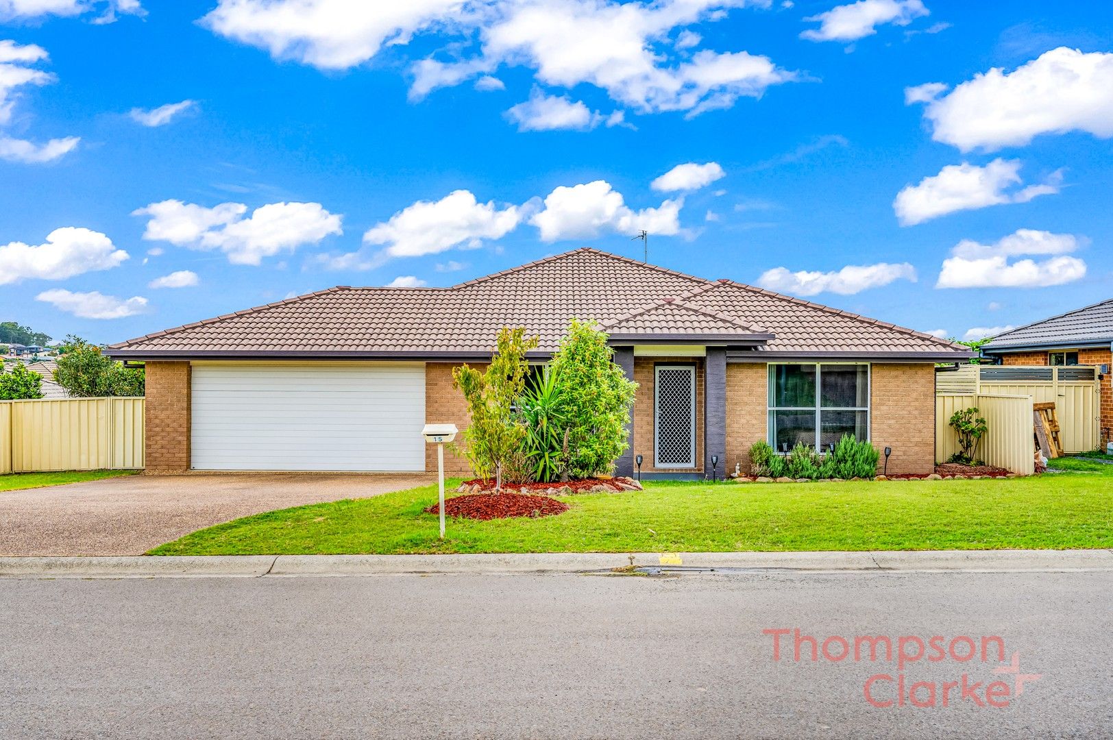 4 bedrooms House in 15 Brittany Avenue RUTHERFORD NSW, 2320