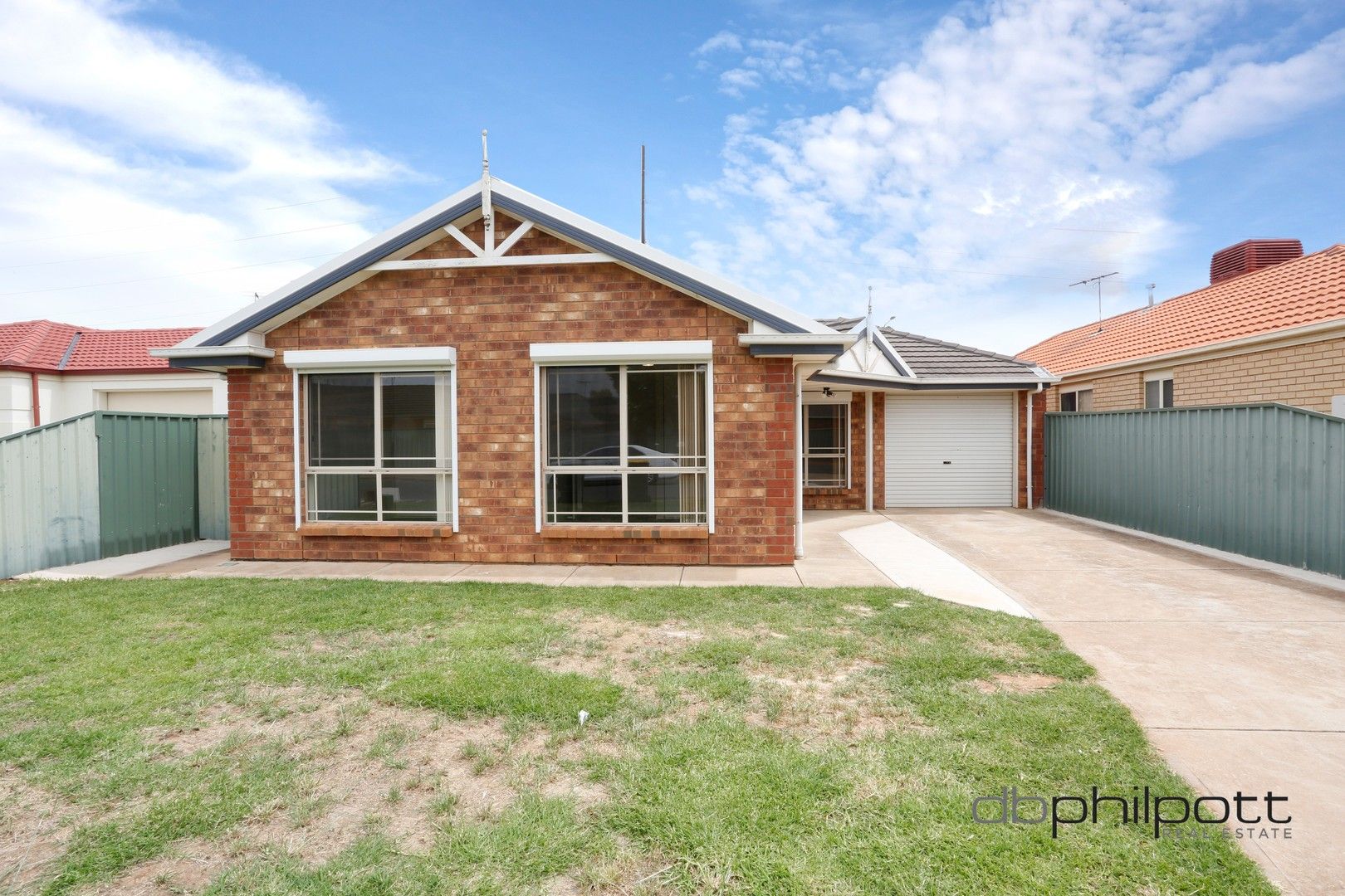 3 bedrooms House in 15 Gemini Drive MUNNO PARA WEST SA, 5115