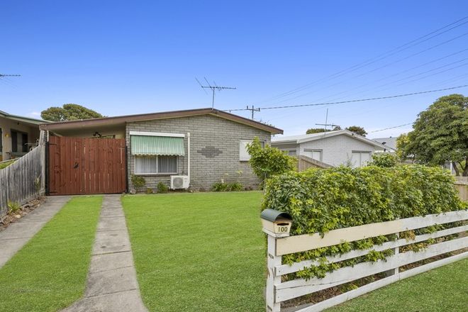Picture of 100 Eighth Avenue, ROSEBUD VIC 3939