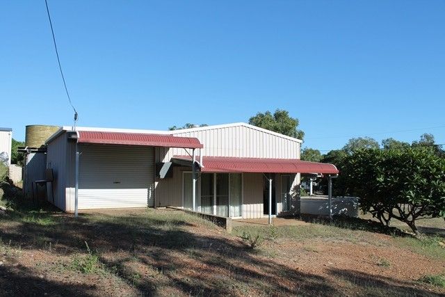 2 Poincianna Avenue, Stanage QLD 4702, Image 1