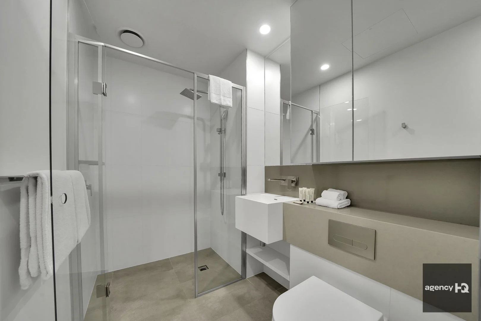 Additional image 11 of 2604/301 KING STREET, Melbourne VIC 3000