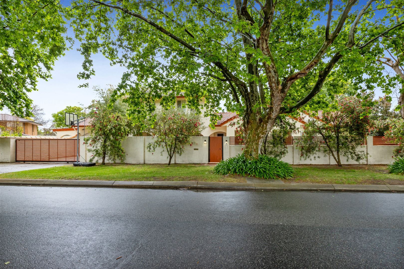 74A Tweeddale Road, Applecross WA 6153, Image 1