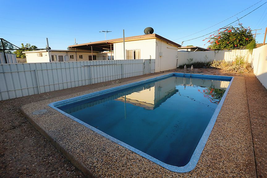 1 bedrooms Apartment / Unit / Flat in 1, 2 & 3/29 Transmission St MOUNT ISA QLD, 4825