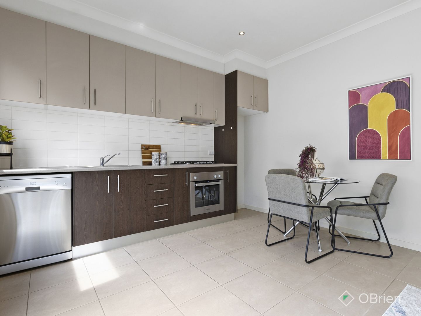 2/3 Evans Crescent, Reservoir VIC 3073, Image 2