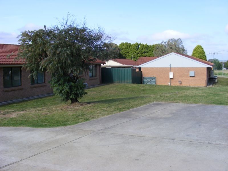 Villa 3 Wollondilly Avenue, Goulburn NSW 2580, Image 0