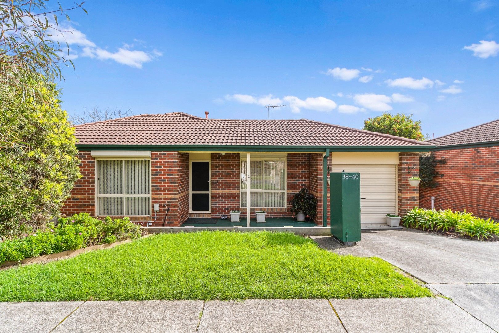 2 bedrooms Apartment / Unit / Flat in 2/38-40 Lindrum Road FRANKSTON VIC, 3199