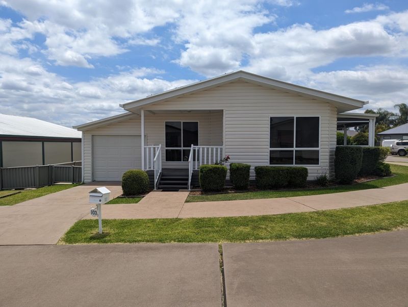 103/102A Moores Pocket Road, Moores Pocket QLD 4305 Domain