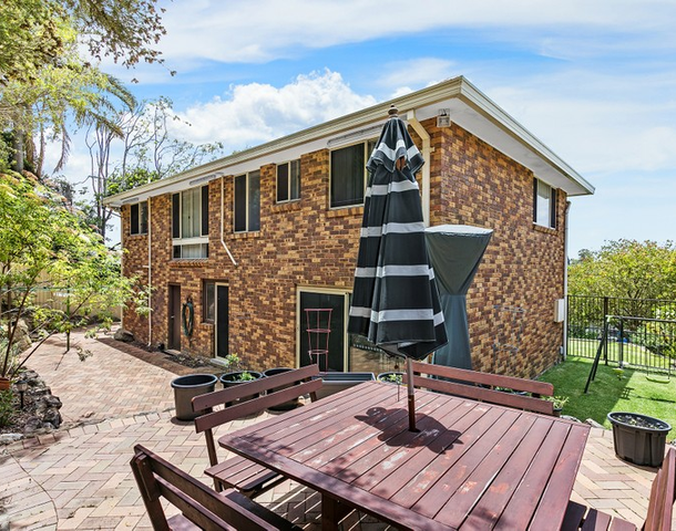 110 Blaxland Drive, Illawong NSW 2234