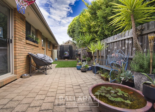 2/71 Hill Street, Sebastopol VIC 3356