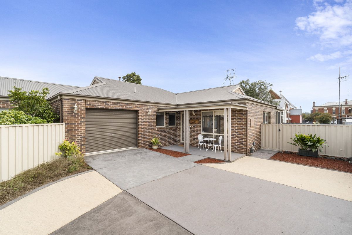 2/24 Parrott Street, Cobden VIC 3266, Image 0