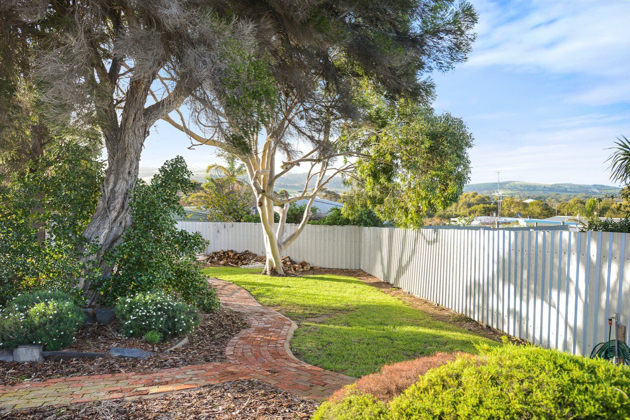 1 Ostend Crescent, Hayborough SA 5211, Image 2