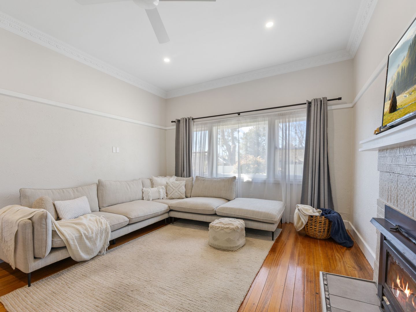 46 Coster Street, Alexandra VIC 3714, Image 2