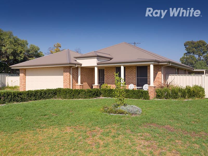 77 Read Street, HOWLONG NSW 2643, Image 0