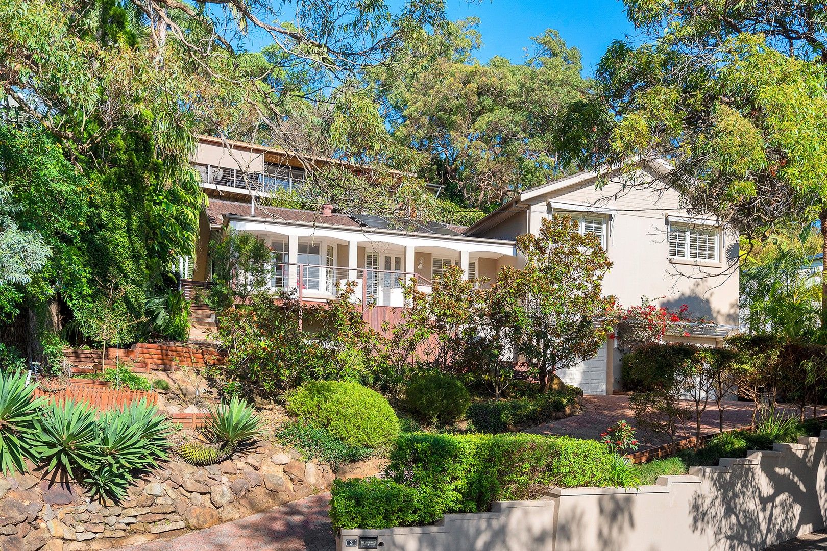 4 bedrooms House in 3 Old Barrenjoey Road AVALON BEACH NSW, 2107