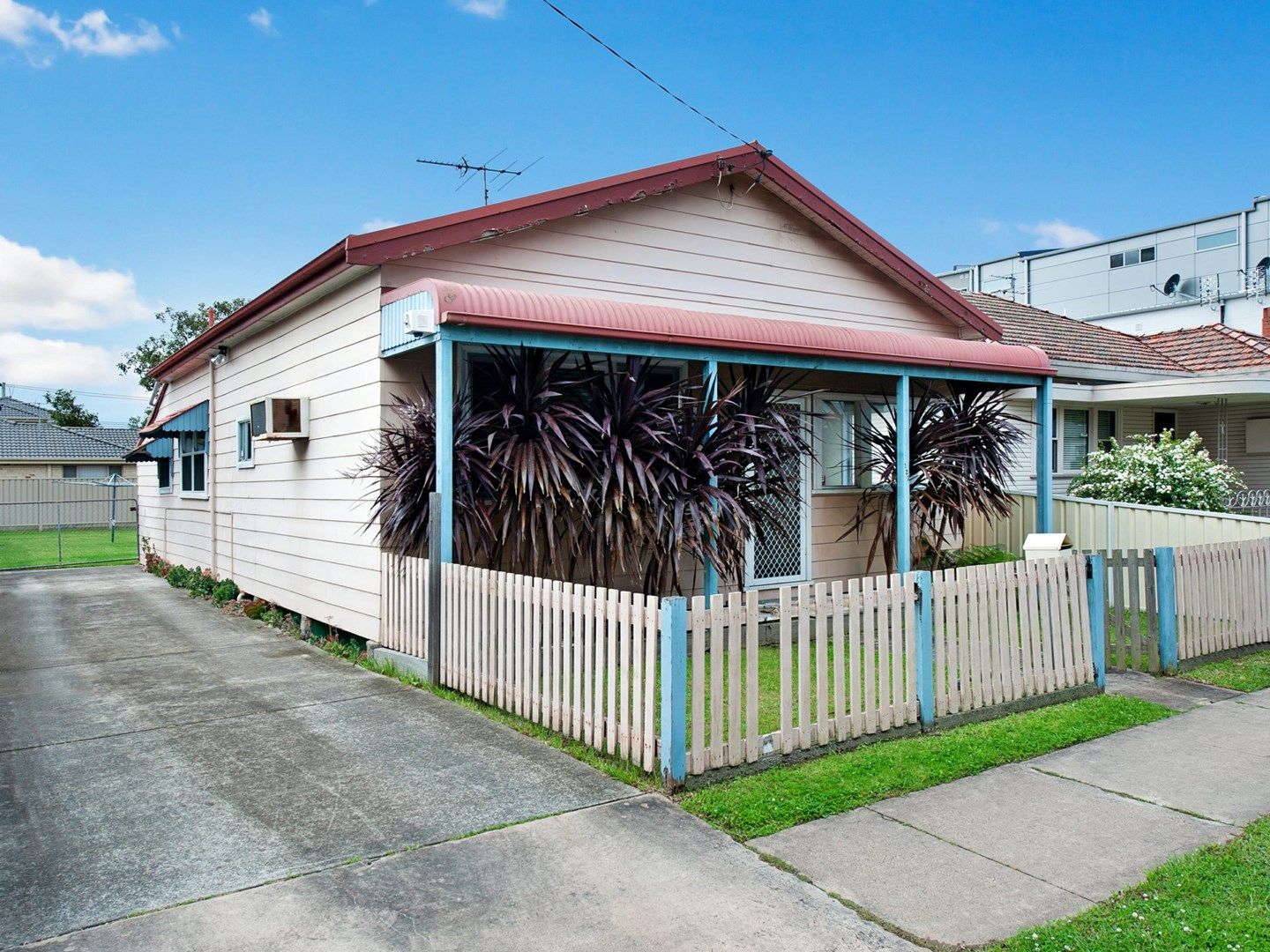 122 Victoria Street, Adamstown NSW 2289, Image 0